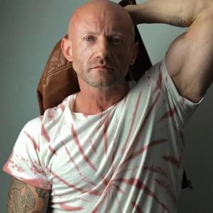 Meet your Posher, Adam